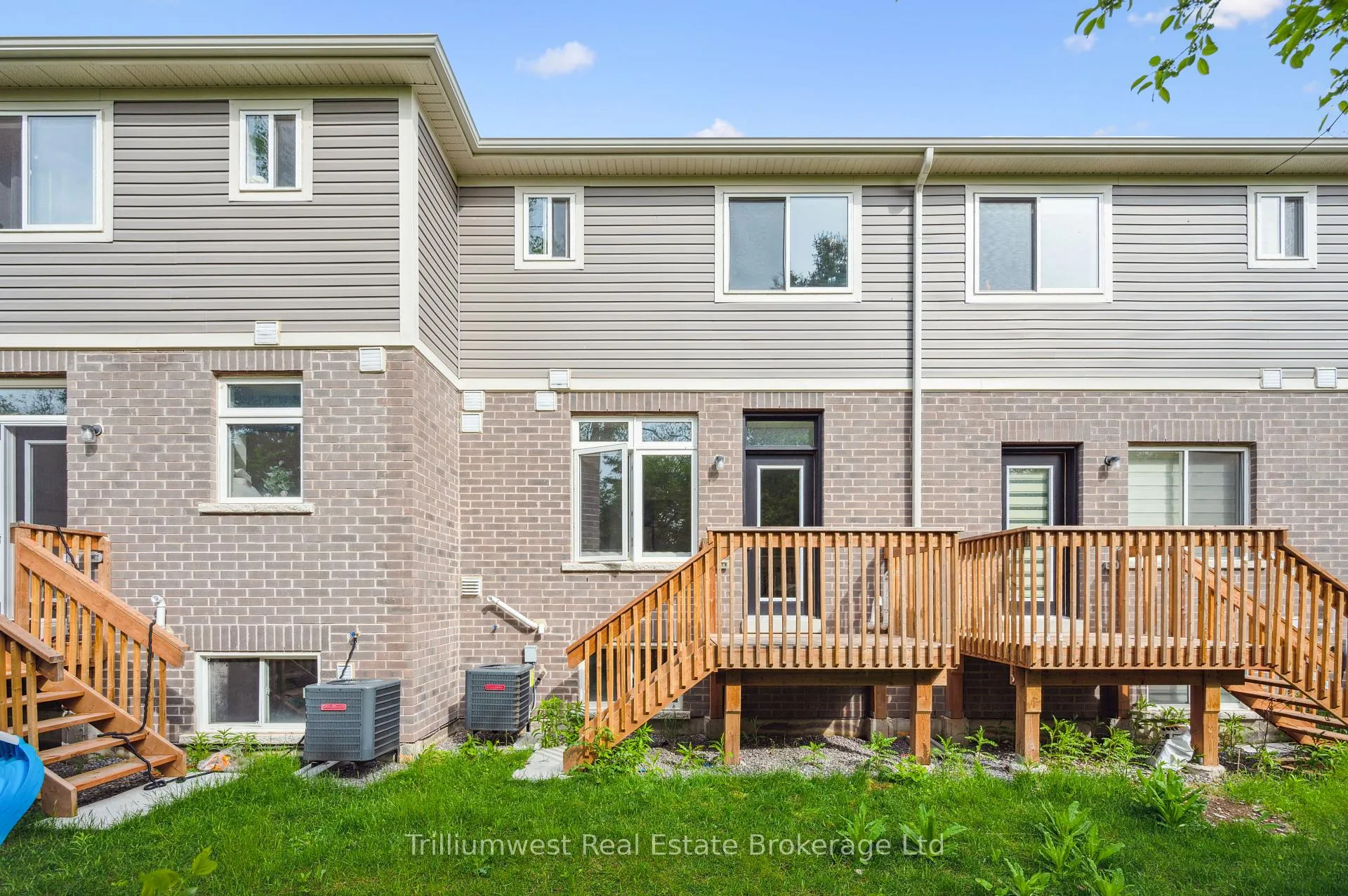 Photo 33 of 17 Jell Street, Guelph, Willow West/Sugarbush/West Acres — HOMEH
