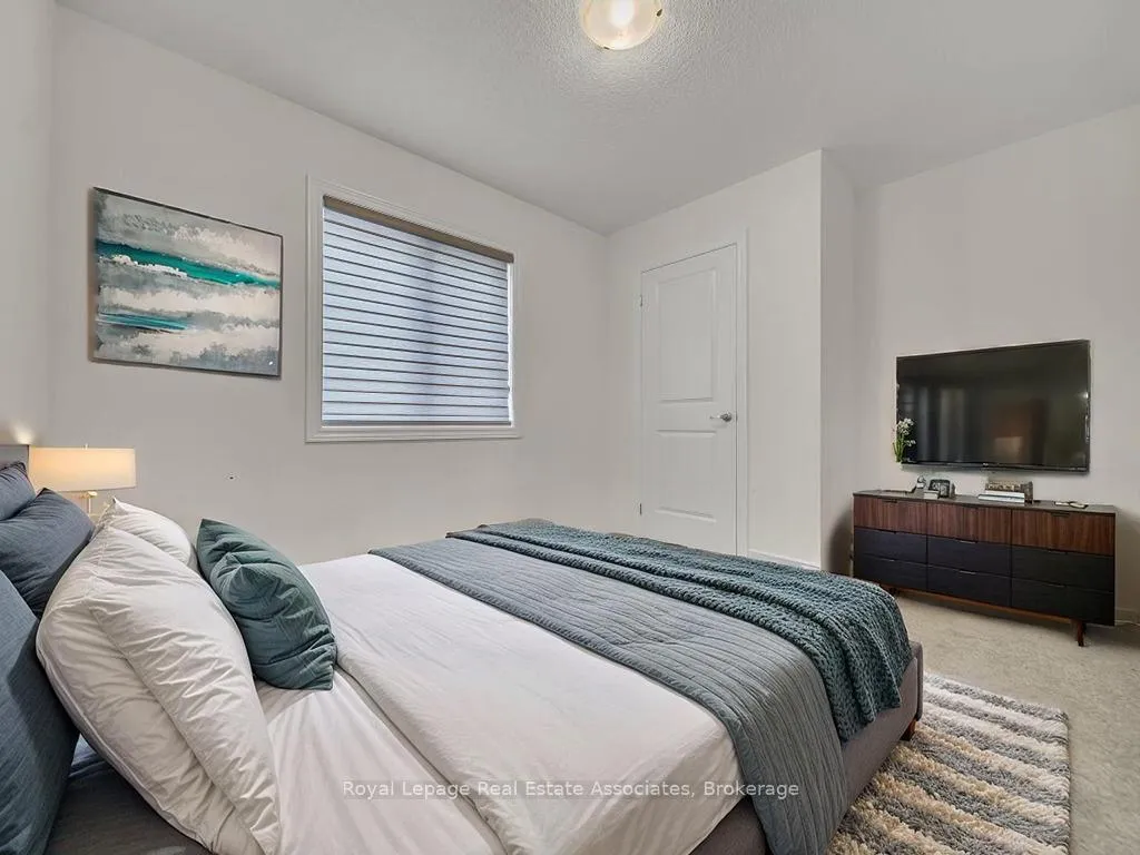 Photo 16 of 184 Broadacre Drive, Kitchener — HOMEH
