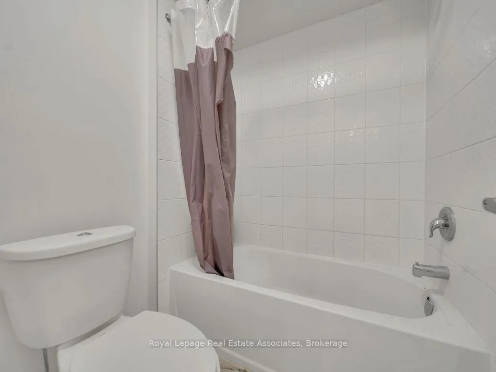 Photo 18 of 184 Broadacre Drive, Kitchener — HOMEH