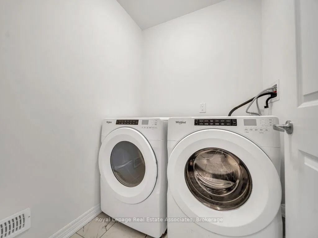 Photo 19 of 184 Broadacre Drive, Kitchener — HOMEH