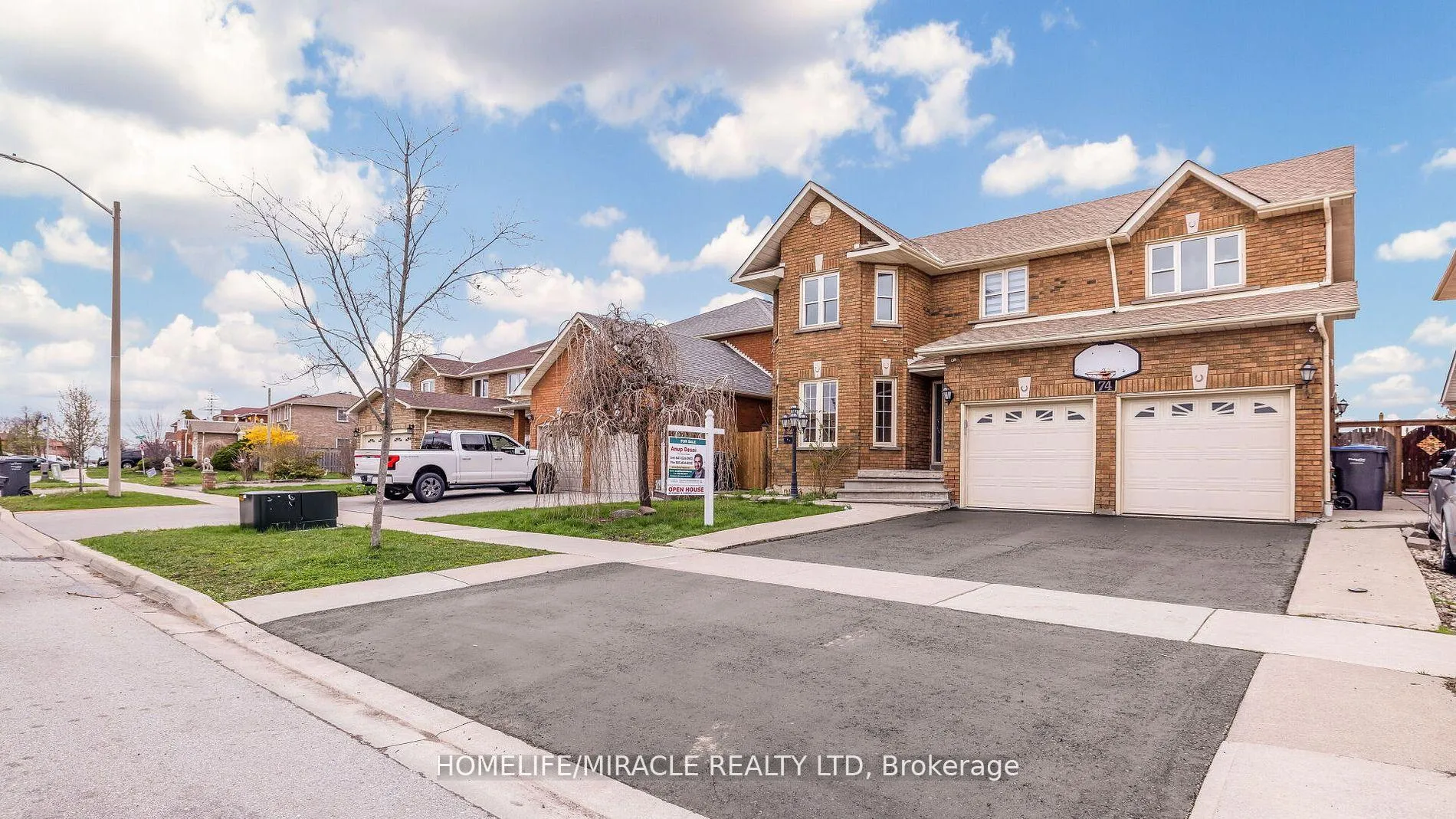 Front of 74 Kingknoll Drive