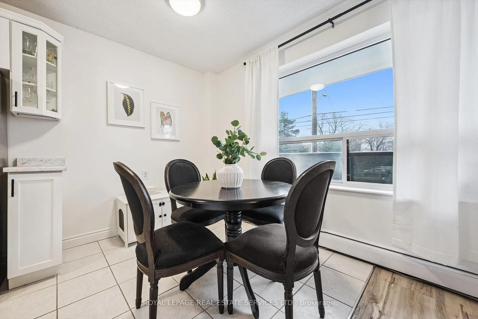 Photo 15 of Unit 210, 2411 New Street, Burlington, Brant — HOMEH