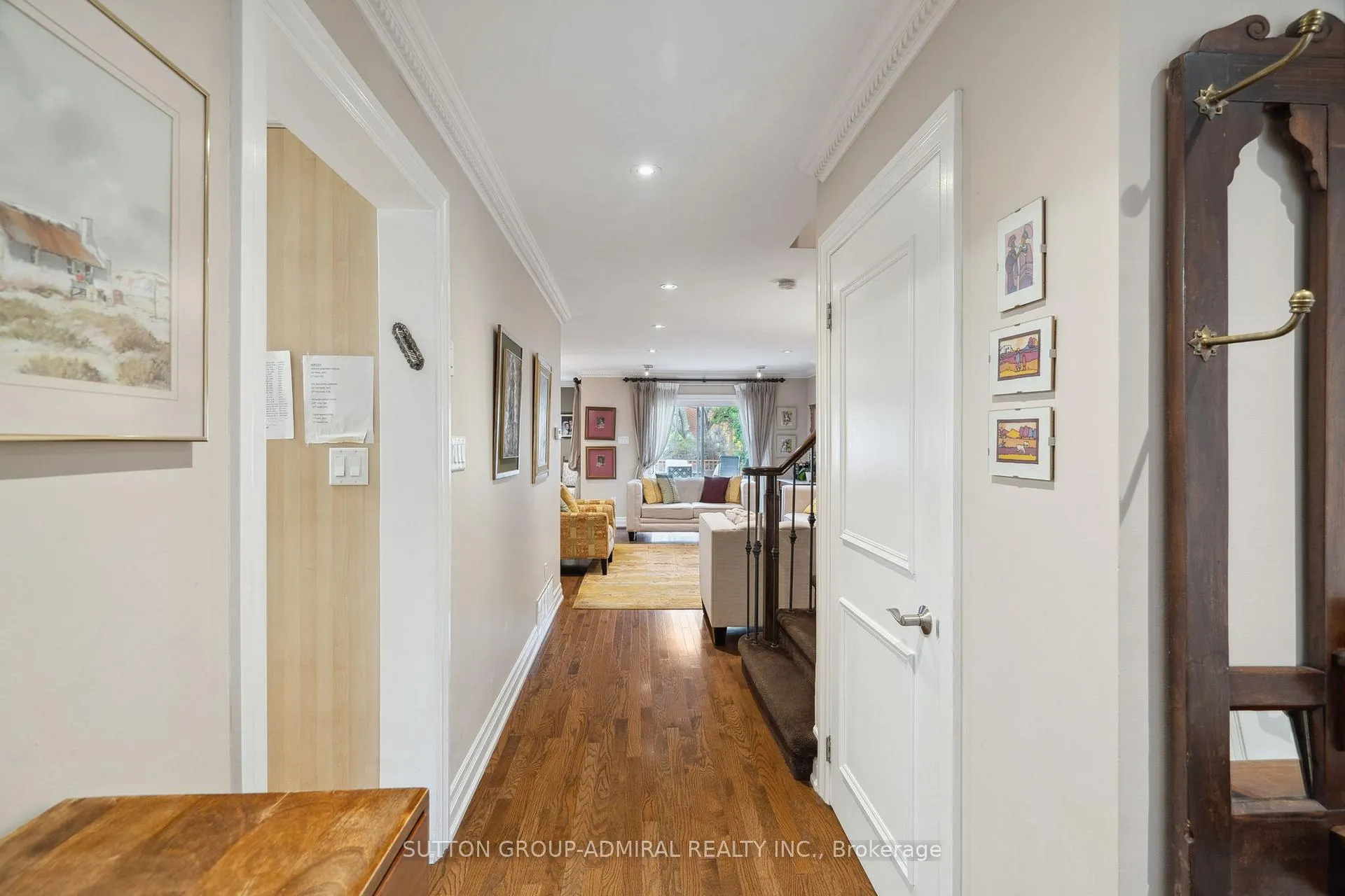 Photo 3 of 24 Patrice Crescent, Vaughan, Crestwood-Springfarm-Yorkhill — HOMEH