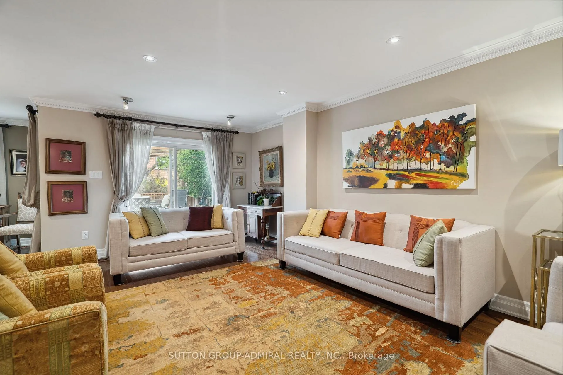 Photo 6 of 24 Patrice Crescent, Vaughan, Crestwood-Springfarm-Yorkhill — HOMEH