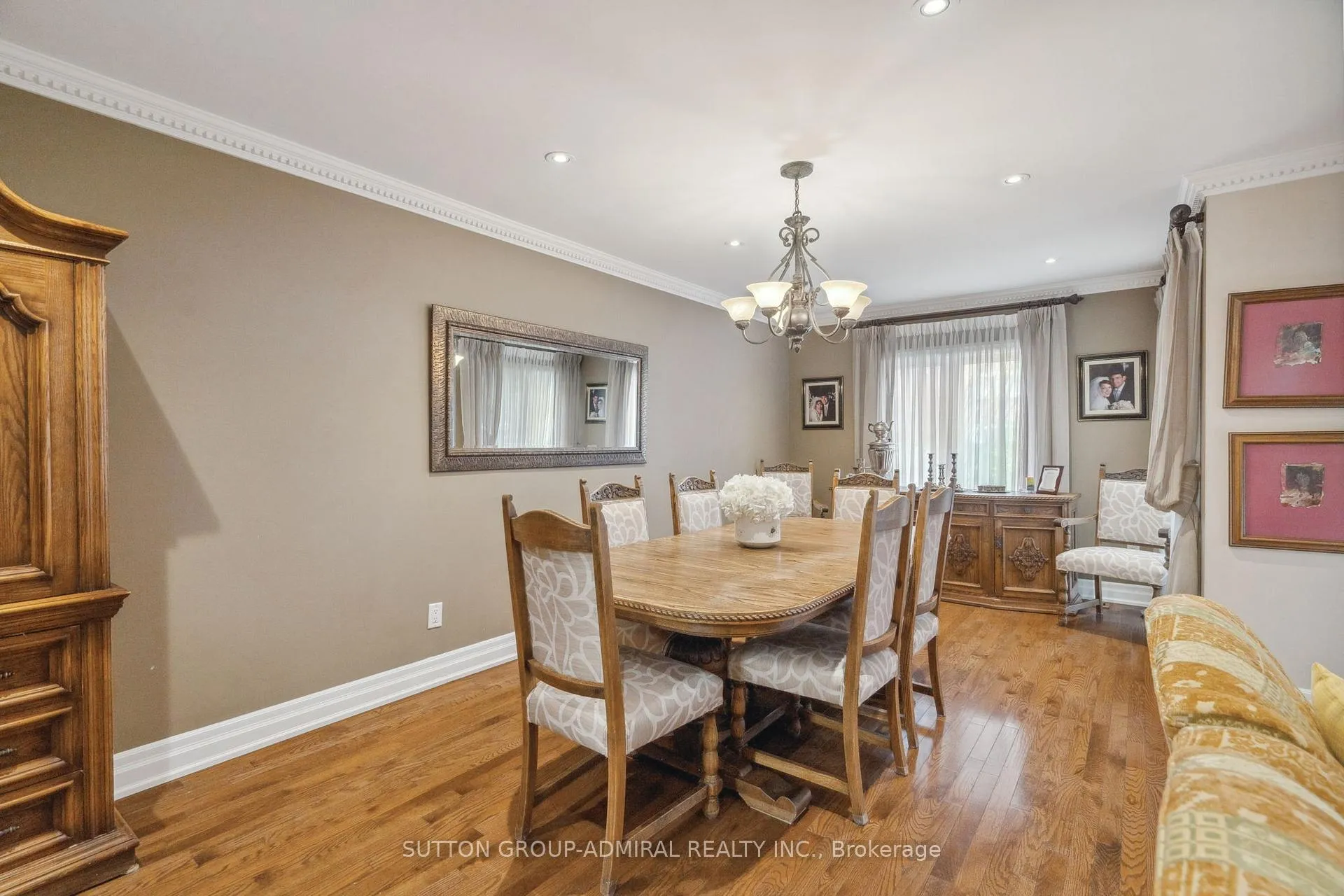 Photo 11 of 24 Patrice Crescent, Vaughan, Crestwood-Springfarm-Yorkhill — HOMEH