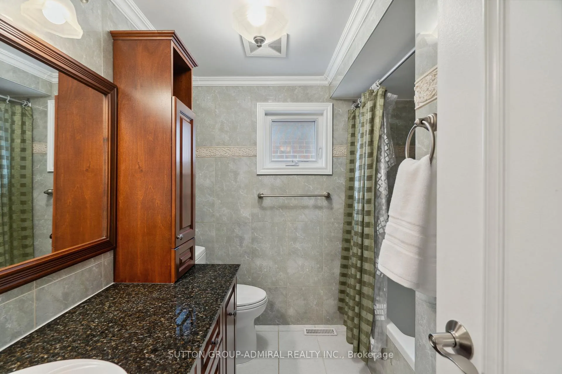 Photo 31 of 24 Patrice Crescent, Vaughan, Crestwood-Springfarm-Yorkhill — HOMEH
