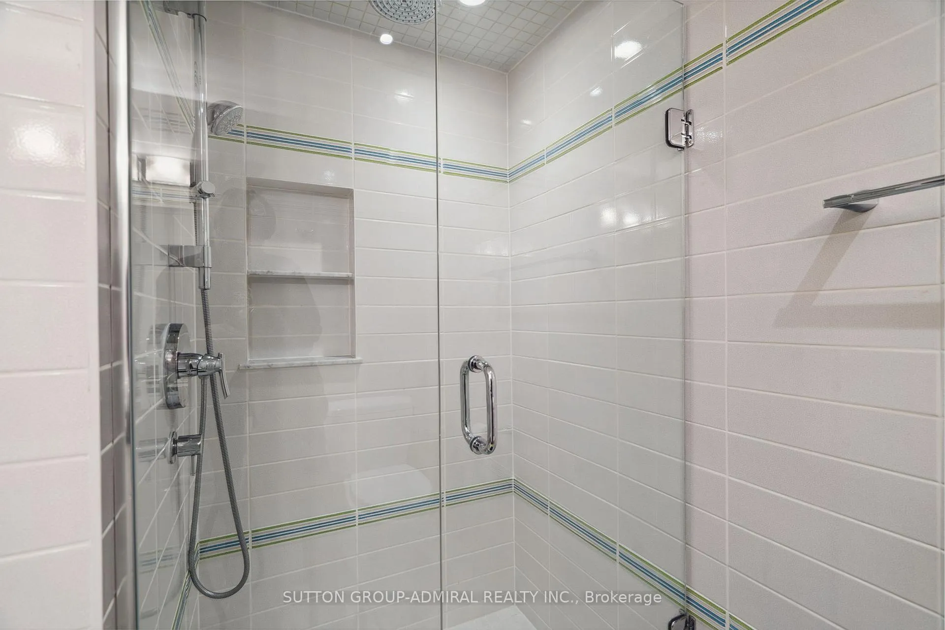Photo 38 of 24 Patrice Crescent, Vaughan, Crestwood-Springfarm-Yorkhill — HOMEH