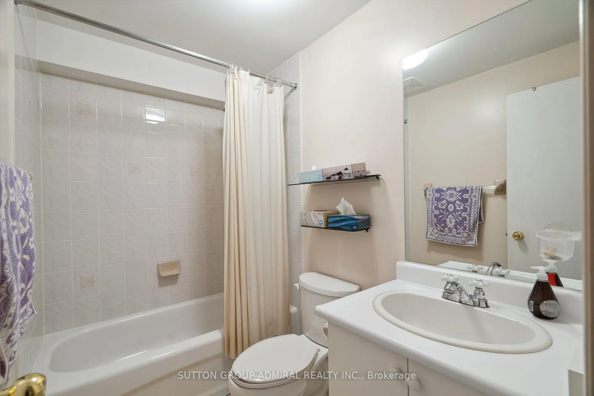 Photo 41 of 24 Patrice Crescent, Vaughan, Crestwood-Springfarm-Yorkhill — HOMEH