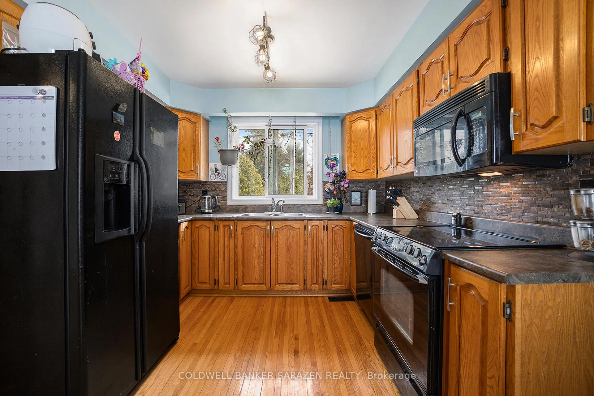 Photo 10 of 23 Ida Street S, Arnprior — HOMEH