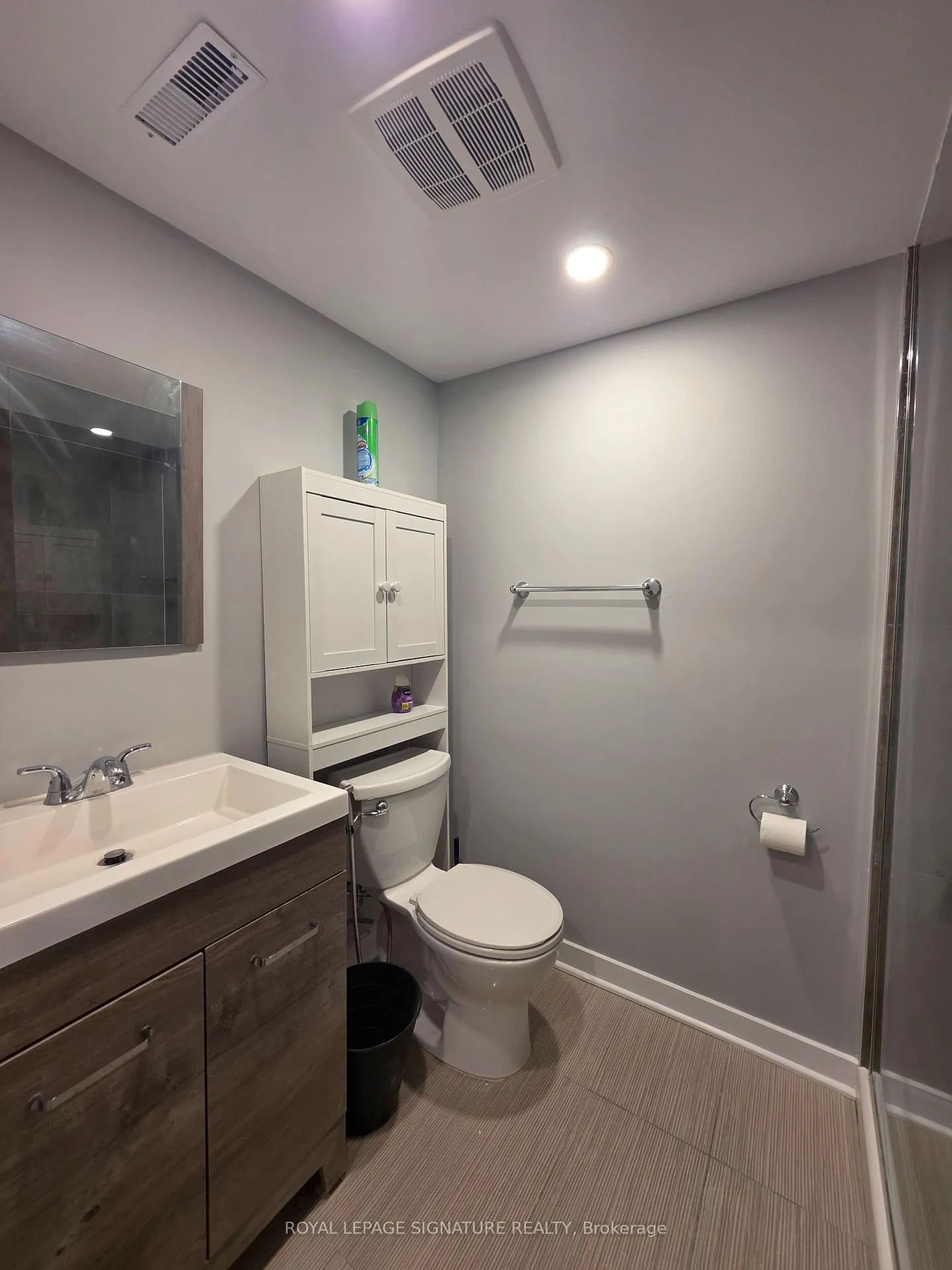 Photo 7 of 901 Minchin Way, Milton, Harrison — HOMEH