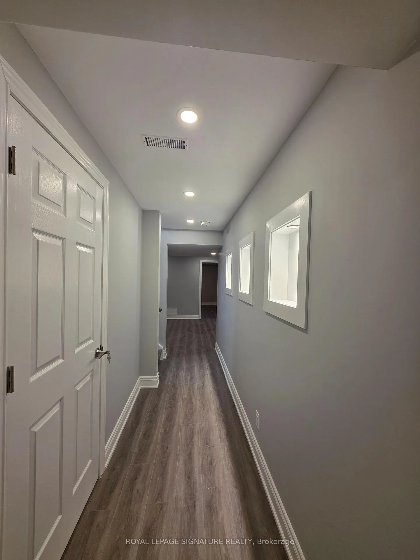 Photo 8 of 901 Minchin Way, Milton, Harrison — HOMEH