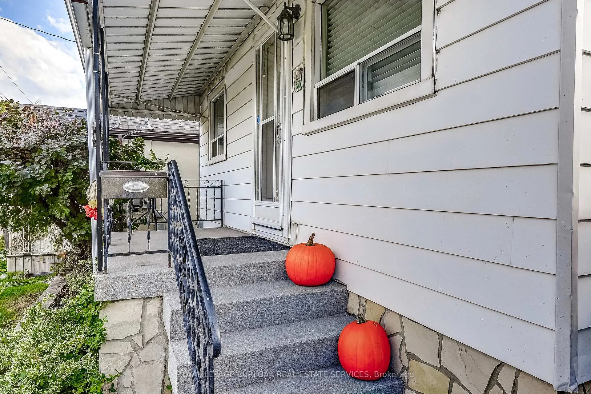 Photo 6 of 378 Waverly Street, Hamilton, McQuesten — HOMEH