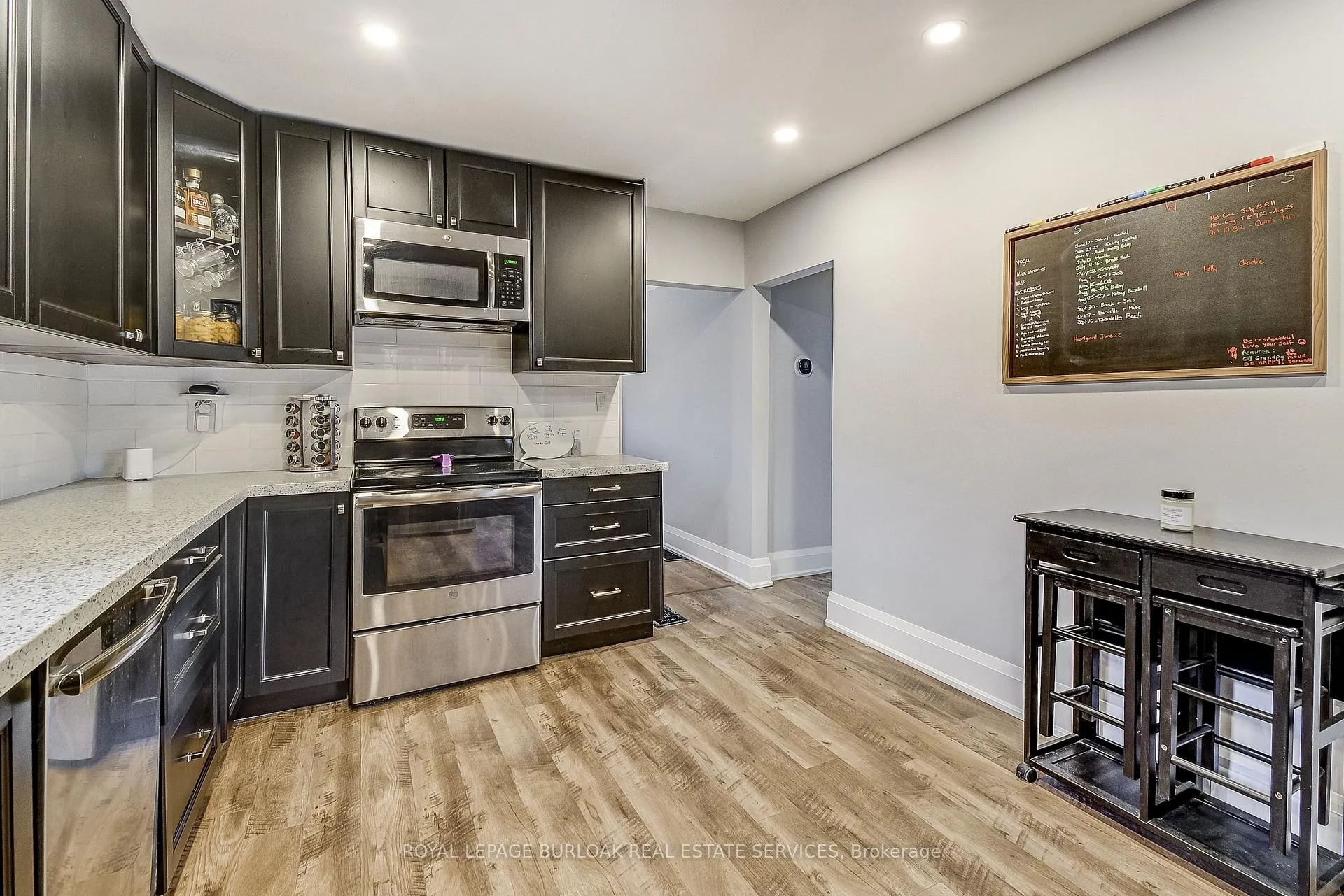Photo 15 of 378 Waverly Street, Hamilton, McQuesten — HOMEH