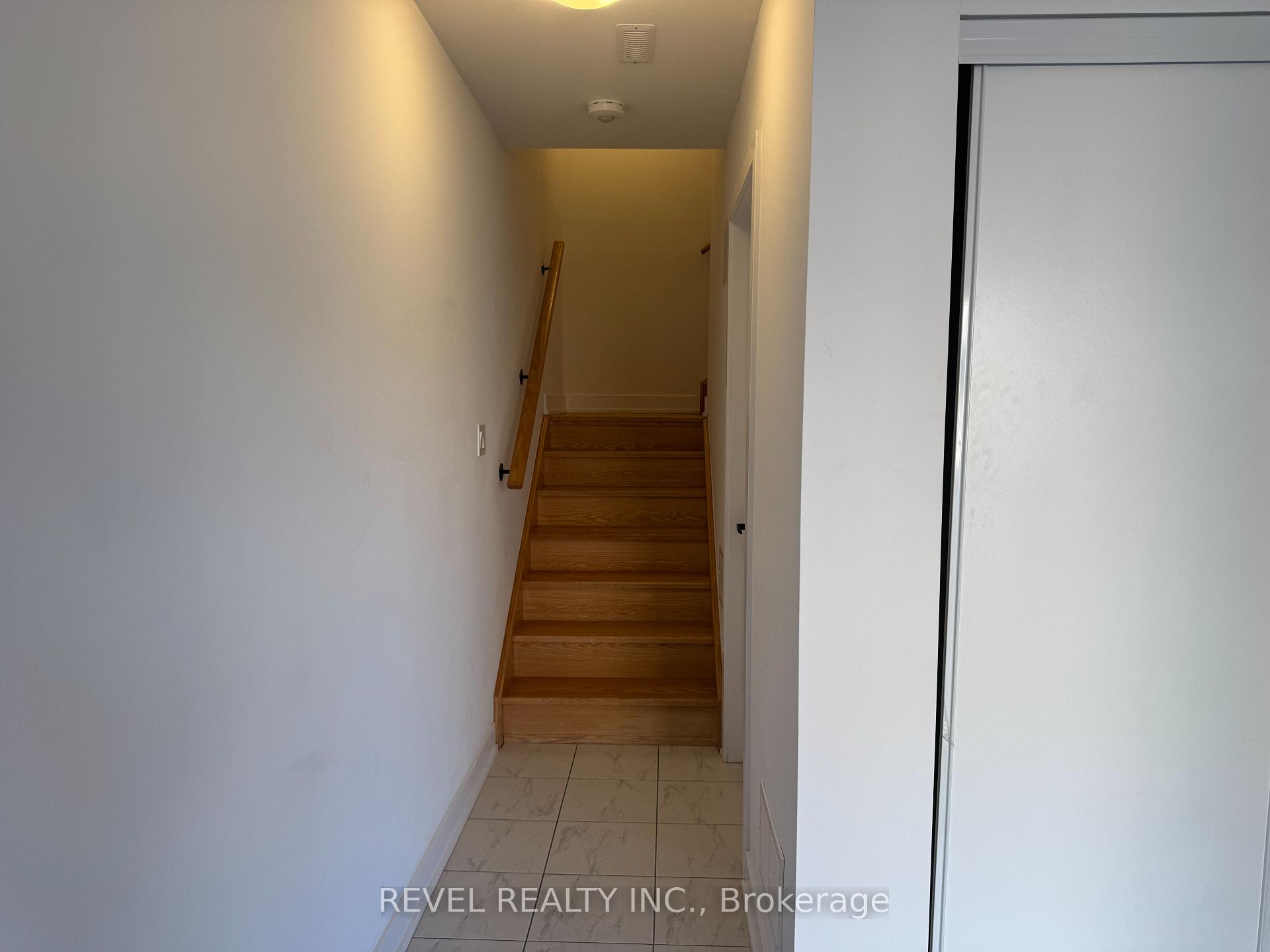Photo 6 of 35 Silo Mews, Barrie, Rural Barrie Southeast — HOMEH