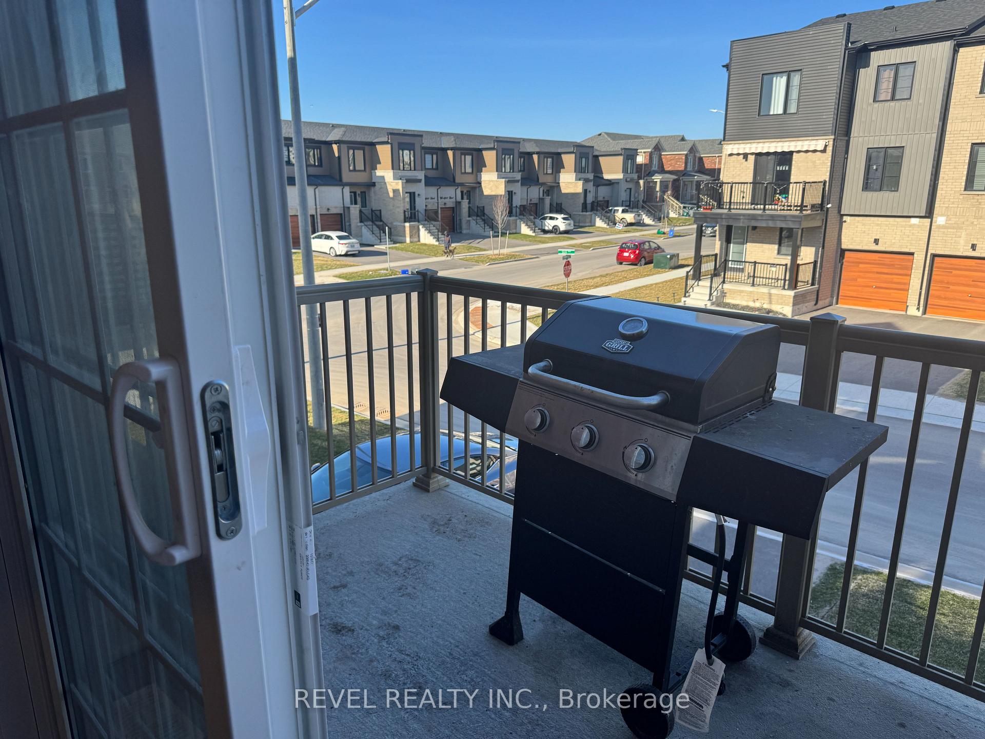 Photo 16 of 35 Silo Mews, Barrie, Rural Barrie Southeast — HOMEH