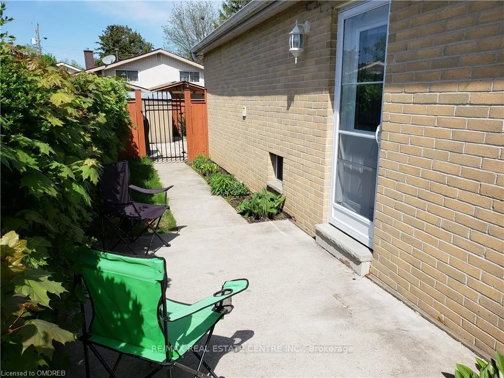 Photo 14 of 154 Robinwood Crescent, Milton, Old Milton — HOMEH