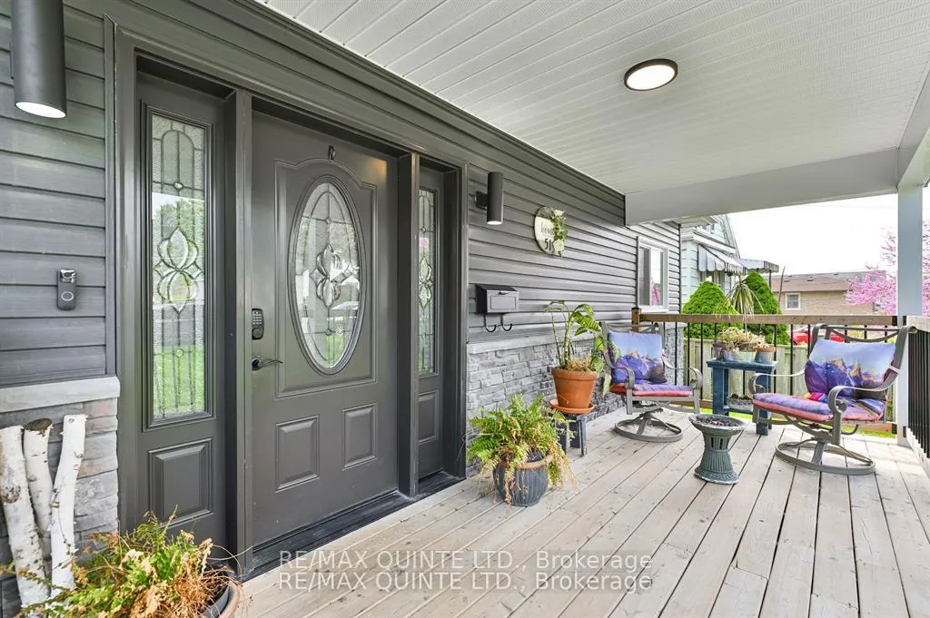 Photo 3 of 51 Gilbert Street, Belleville, Belleville Ward — HOMEH