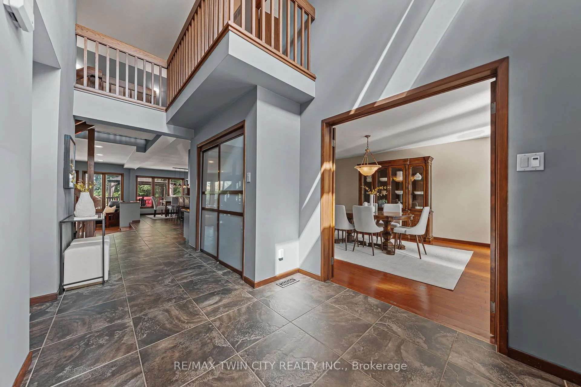 Photo 6 of 325 Wyecroft Boulevard, Waterloo — HOMEH