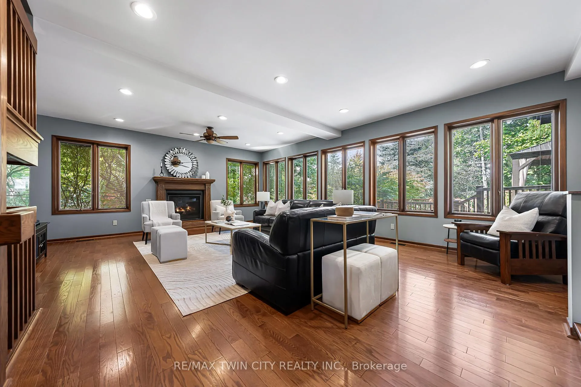 Photo 17 of 325 Wyecroft Boulevard, Waterloo — HOMEH