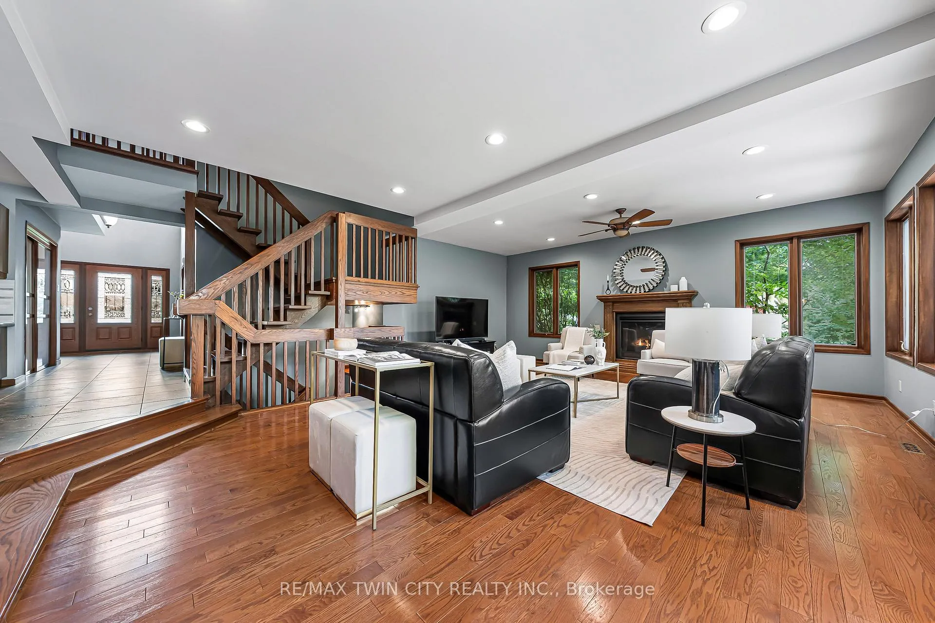 Photo 21 of 325 Wyecroft Boulevard, Waterloo — HOMEH
