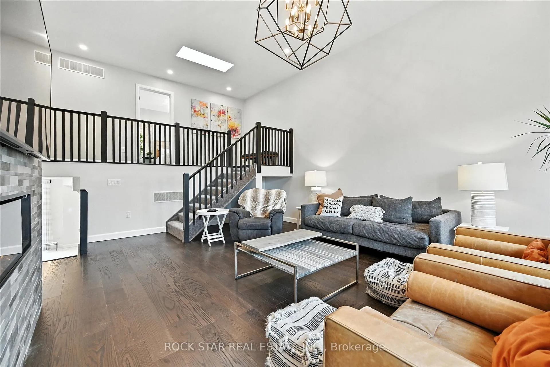 Photo 18 of 27 Blackburn Lane, Hamilton, Mount Hope — HOMEH