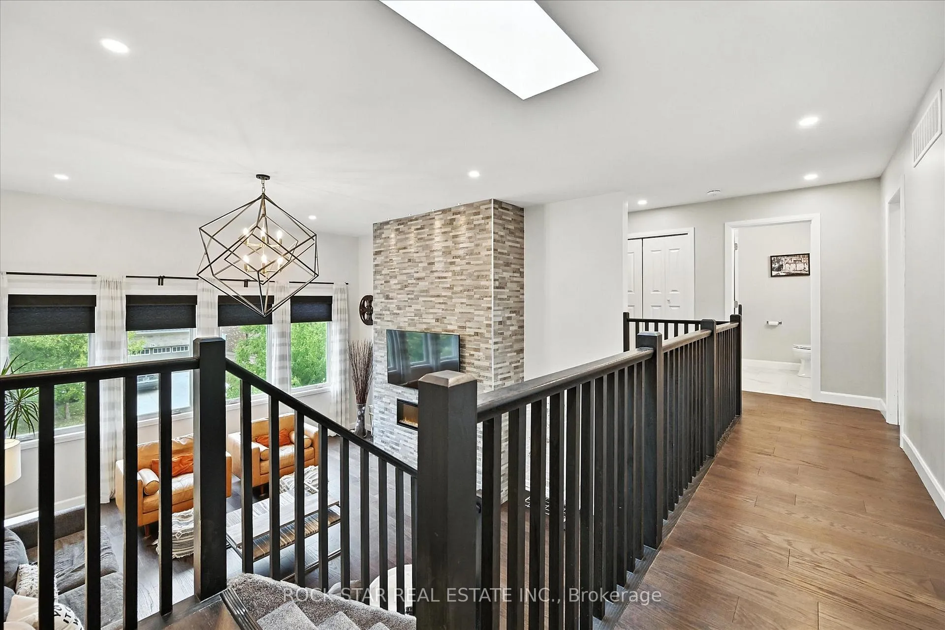 Photo 20 of 27 Blackburn Lane, Hamilton, Mount Hope — HOMEH