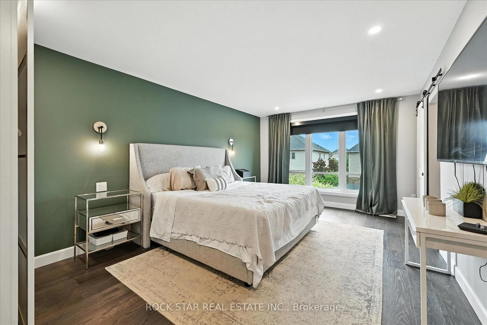 Photo 24 of 27 Blackburn Lane, Hamilton, Mount Hope — HOMEH
