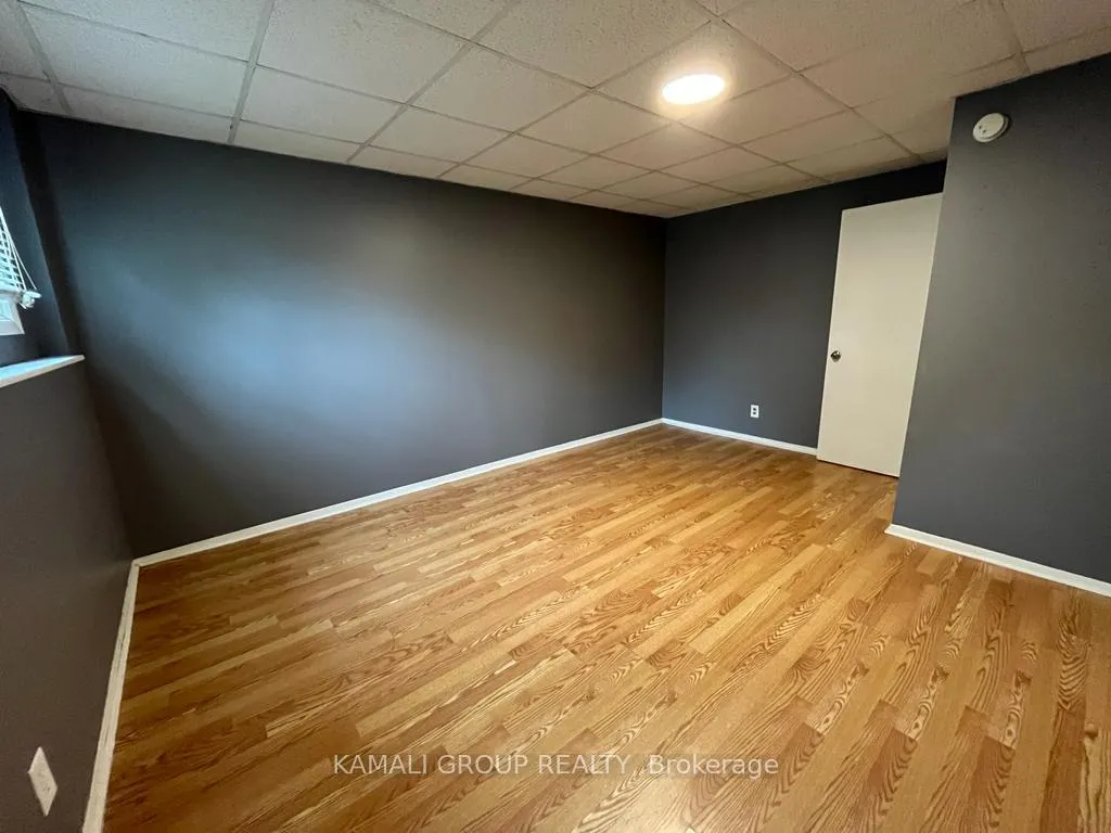 Photo 5 of Unit BSMT, 38 Mayfair Drive, Welland, Broadway — HOMEH