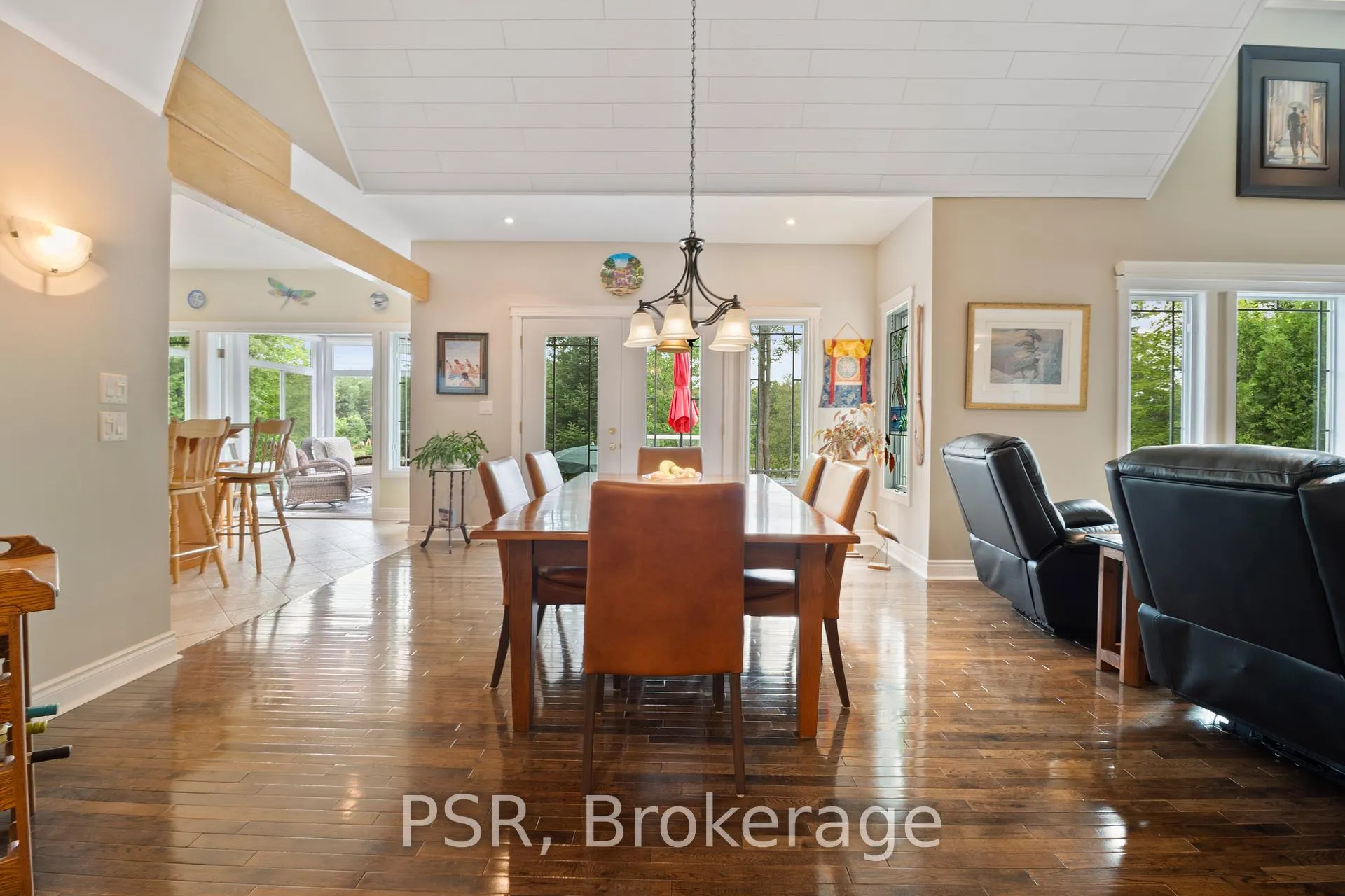 Photo 13 of 1061 Catherine Bagley Road, Gravenhurst, Morrison — HOMEH