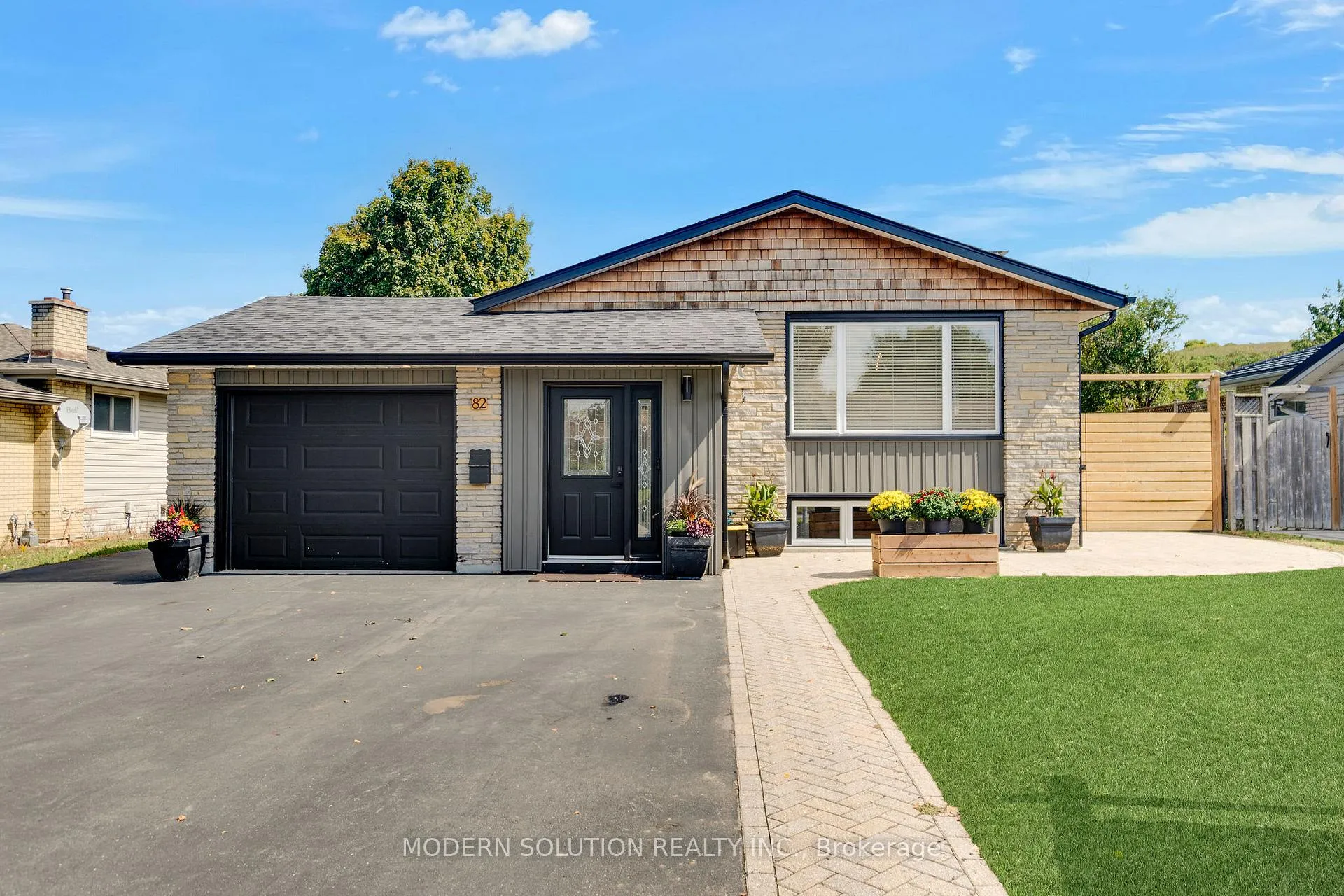 Photo 1 of 82 Shea Crescent, Kitchener — HOMEH