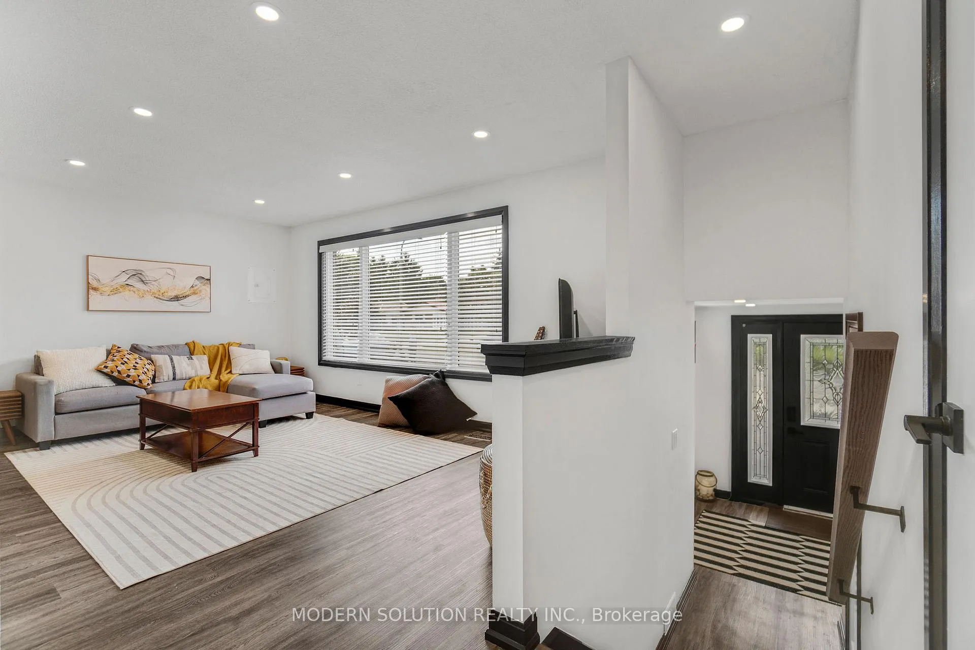 Photo 6 of 82 Shea Crescent, Kitchener — HOMEH