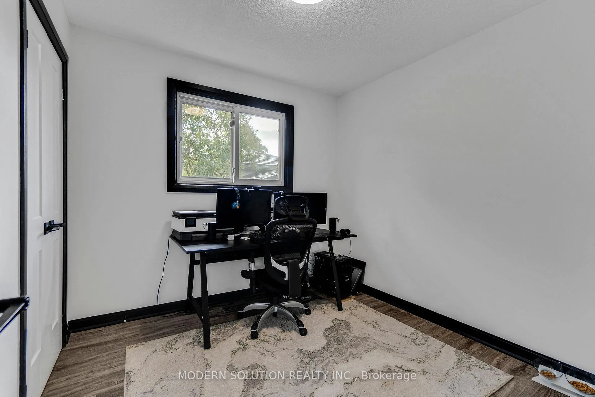 Photo 18 of 82 Shea Crescent, Kitchener — HOMEH