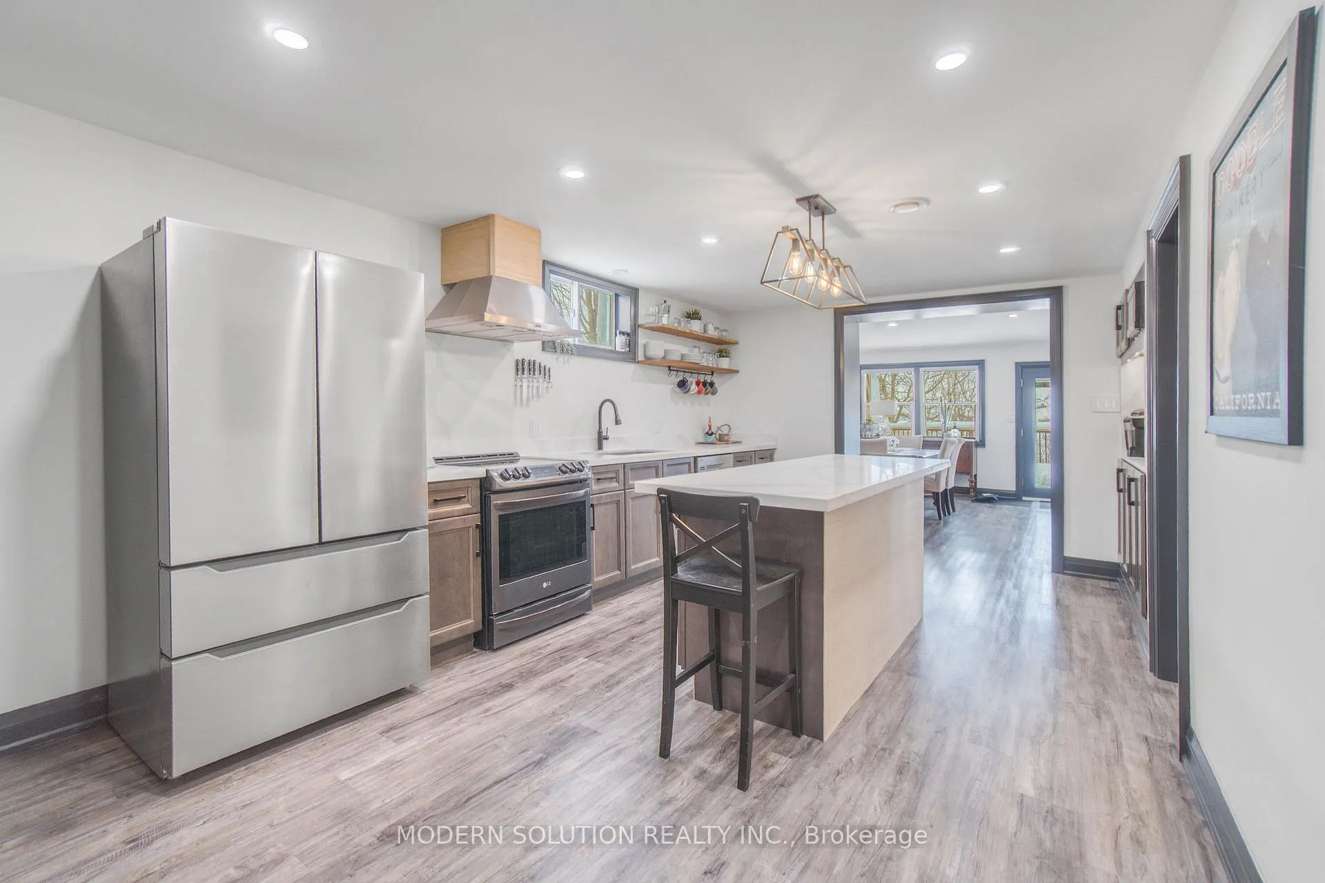 Photo 32 of 82 Shea Crescent, Kitchener — HOMEH