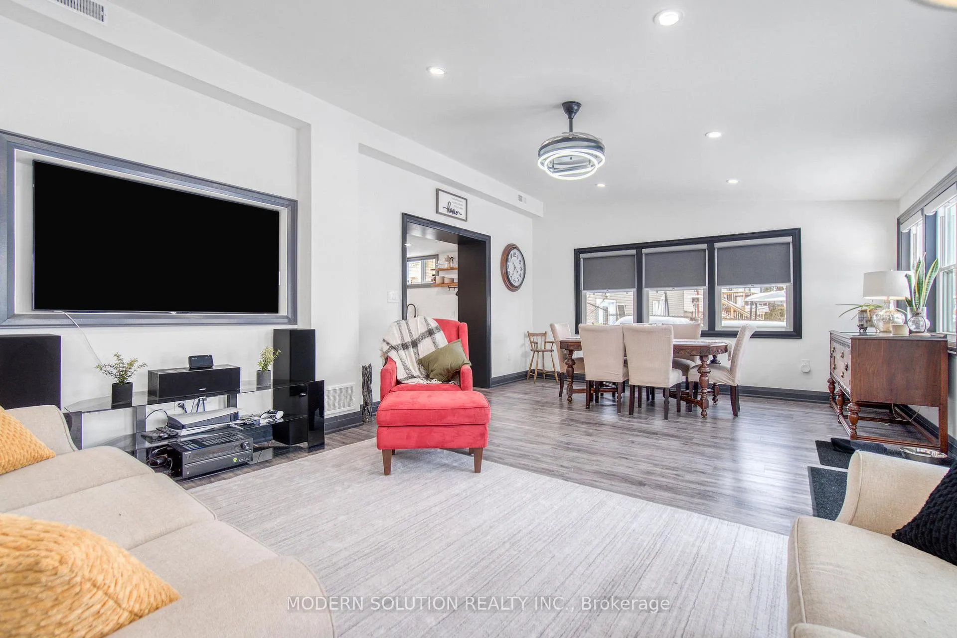 Photo 37 of 82 Shea Crescent, Kitchener — HOMEH