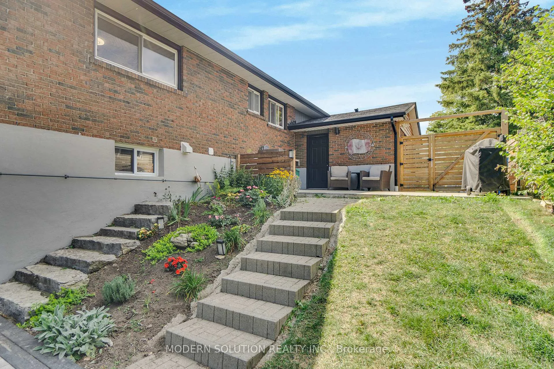 Photo 49 of 82 Shea Crescent, Kitchener — HOMEH