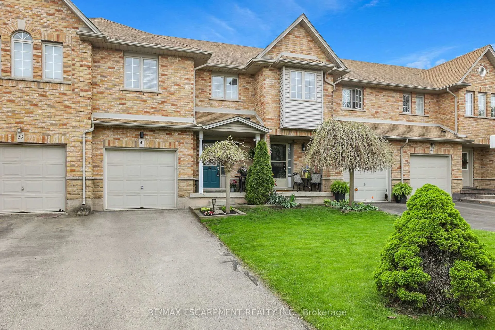 Photo 1 of 41 Magnolia Crescent, Grimsby, Grimsby West — HOMEH