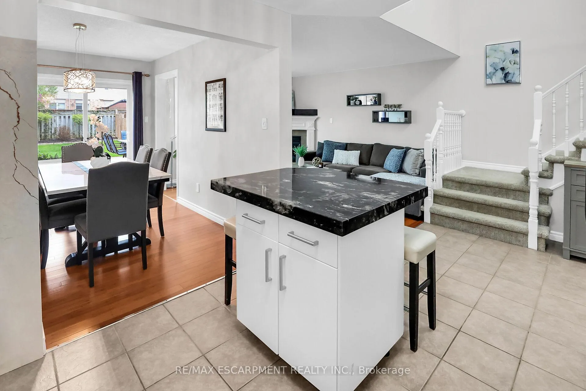 Photo 9 of 41 Magnolia Crescent, Grimsby, Grimsby West — HOMEH