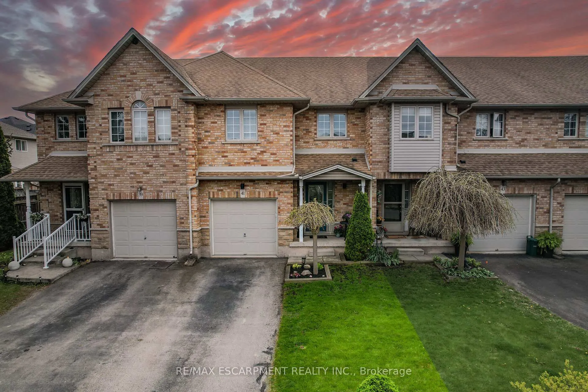 Photo 33 of 41 Magnolia Crescent, Grimsby, Grimsby West — HOMEH