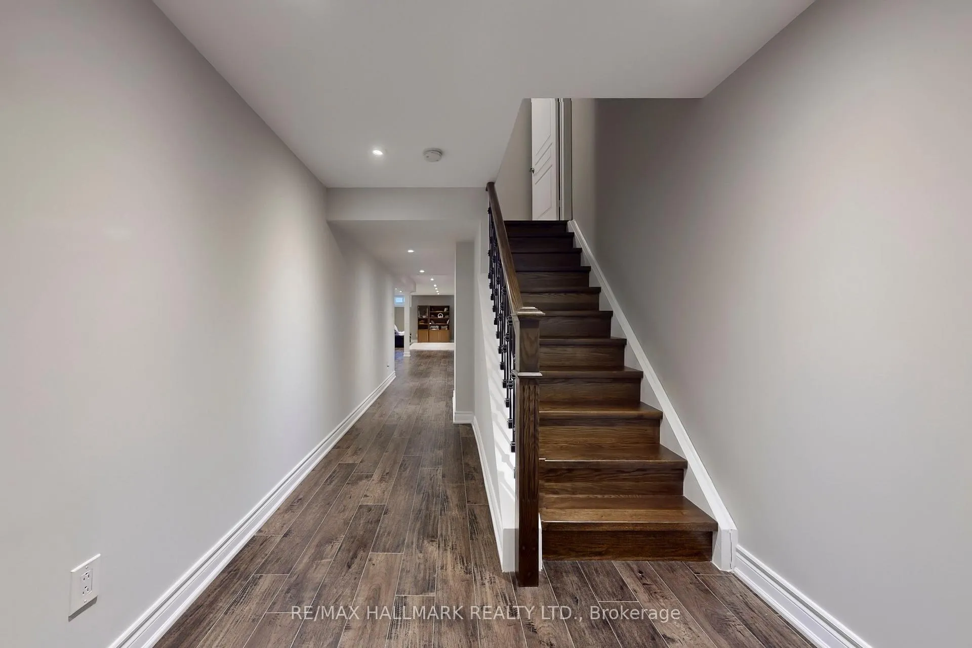 Photo 35 of 192 Tonner Crescent, Aurora, Bayview Northeast — HOMEH
