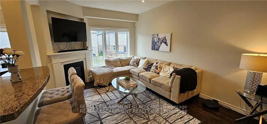 Photo 13 of 289 Pumpkin Pass, Hamilton, Binbrook — HOMEH