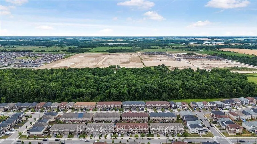 Photo 47 of 289 Pumpkin Pass, Hamilton, Binbrook — HOMEH