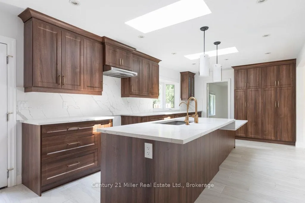 Photo 11 of 6 Terrace Lane, Guelph, Dovercliffe Park/Old University — HOMEH