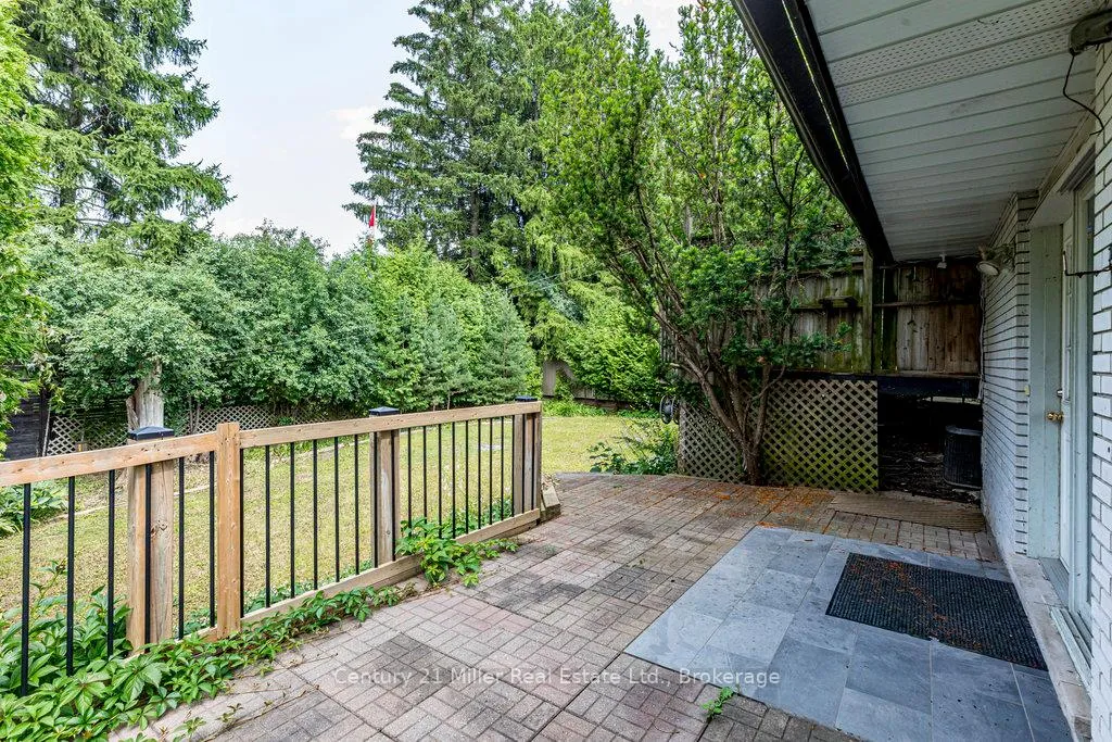 Photo 22 of 6 Terrace Lane, Guelph, Dovercliffe Park/Old University — HOMEH