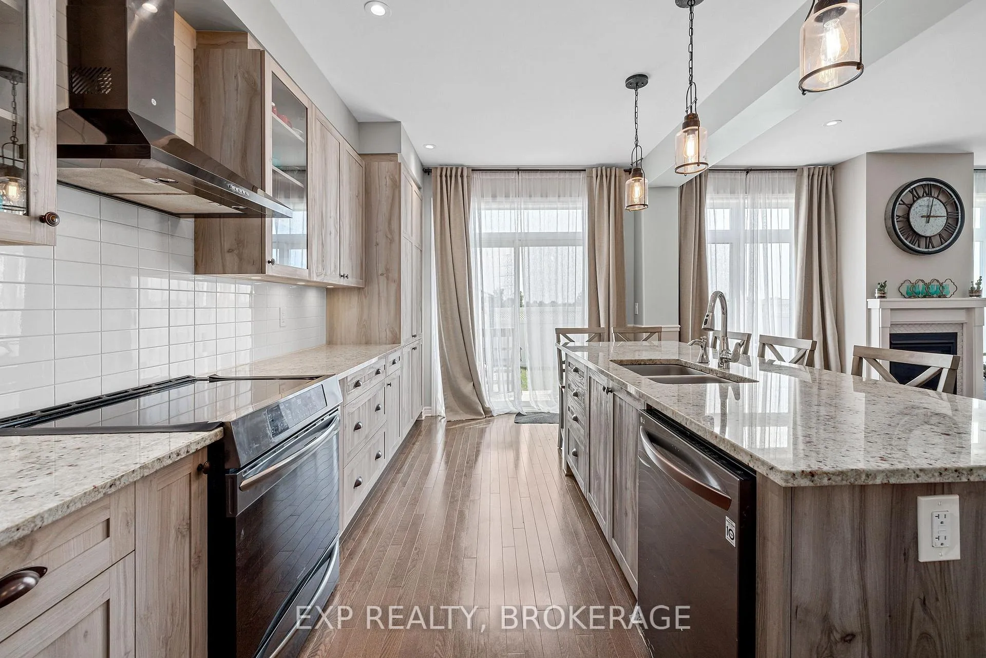 Photo 17 of 1247 Wheathill Street, Kingston, East Gardiners Rd — HOMEH