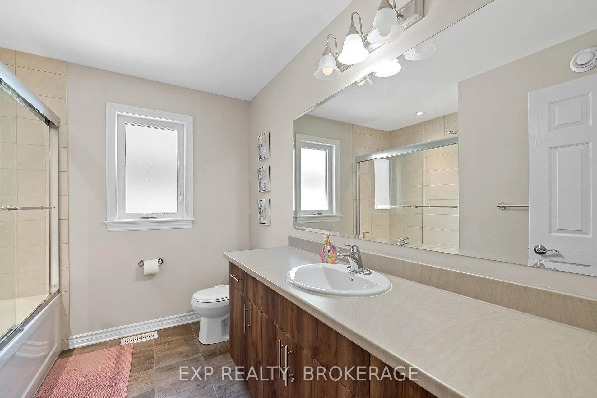 Photo 25 of 1247 Wheathill Street, Kingston, East Gardiners Rd — HOMEH