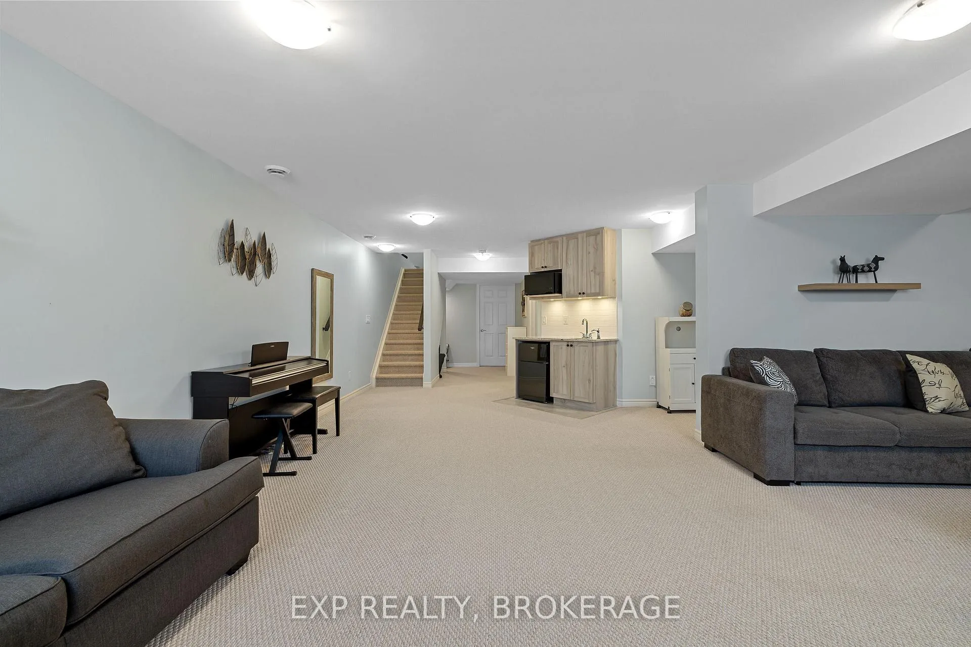 Photo 37 of 1247 Wheathill Street, Kingston, East Gardiners Rd — HOMEH