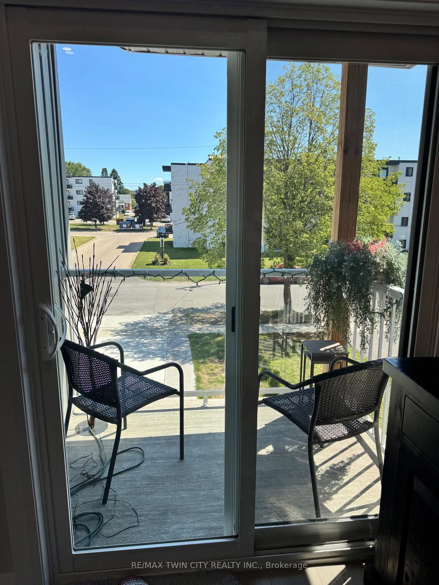 Photo 20 of 202 Fifth Avenue, Kitchener — HOMEH