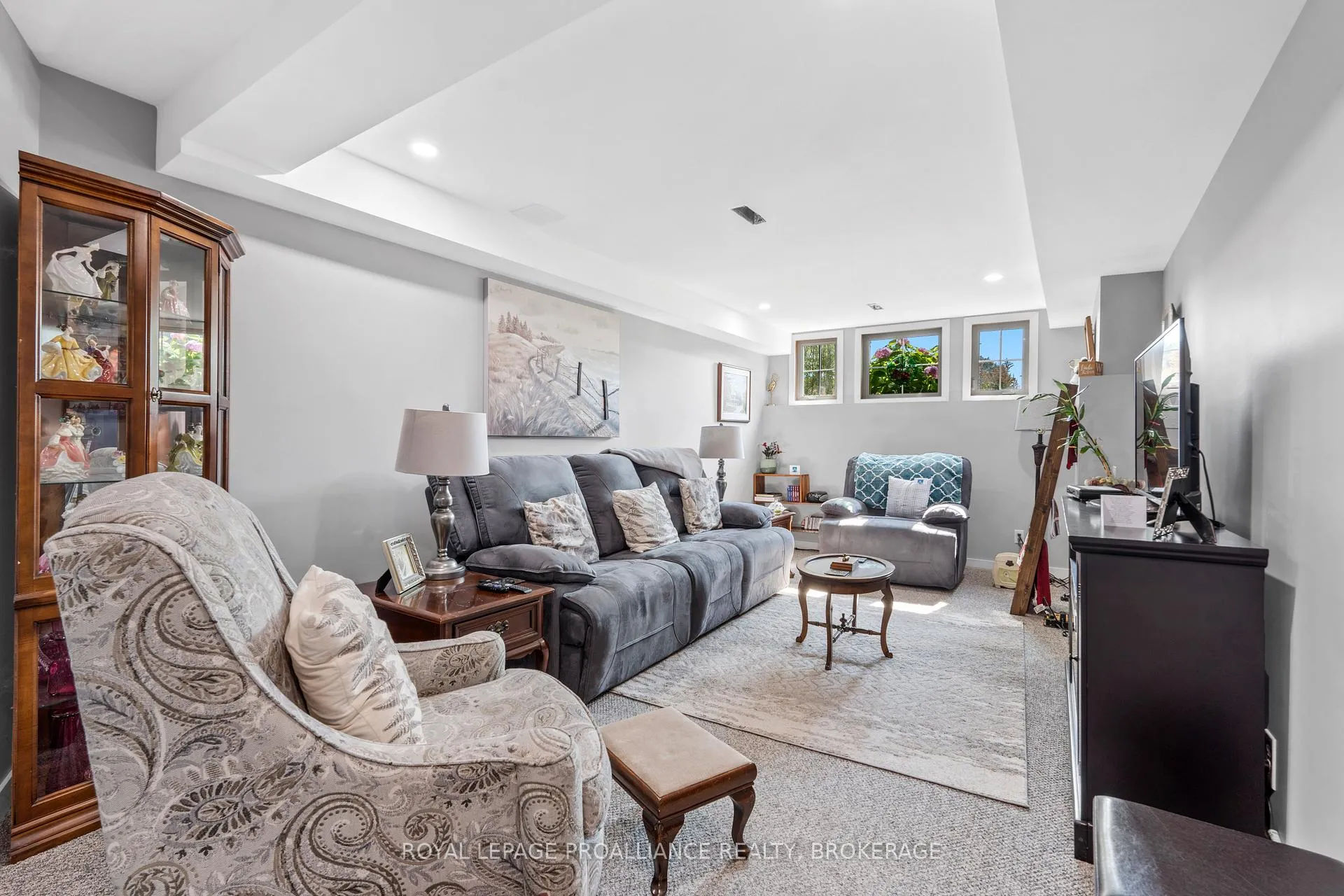 Photo 24 of 698 Roosevelt Drive, Kingston, City Southwest — HOMEH
