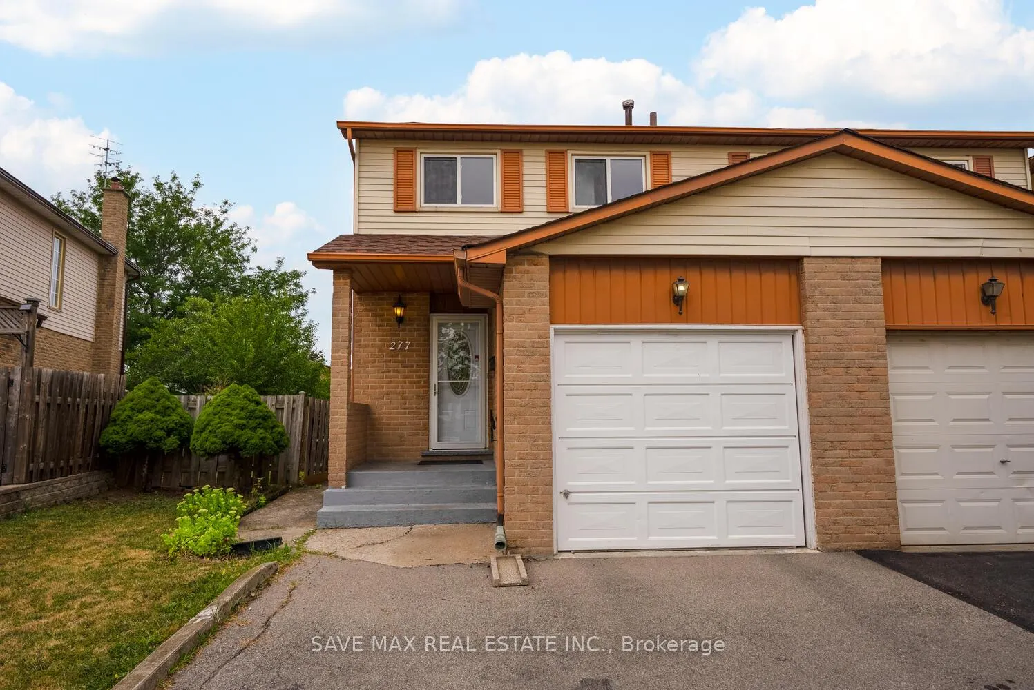 Photo 4 of 277 Macintosh Drive, Hamilton, Stoney Creek — HOMEH
