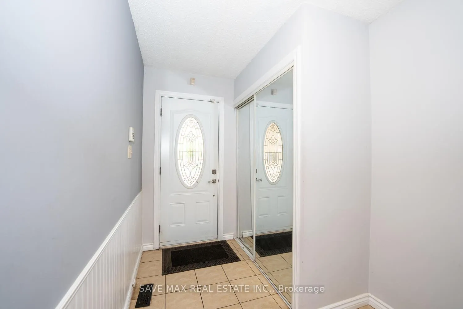 Photo 7 of 277 Macintosh Drive, Hamilton, Stoney Creek — HOMEH